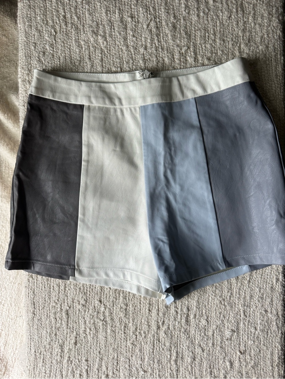 Colorblock Faux Leather Women’s Shorts - White & Shades of Blue